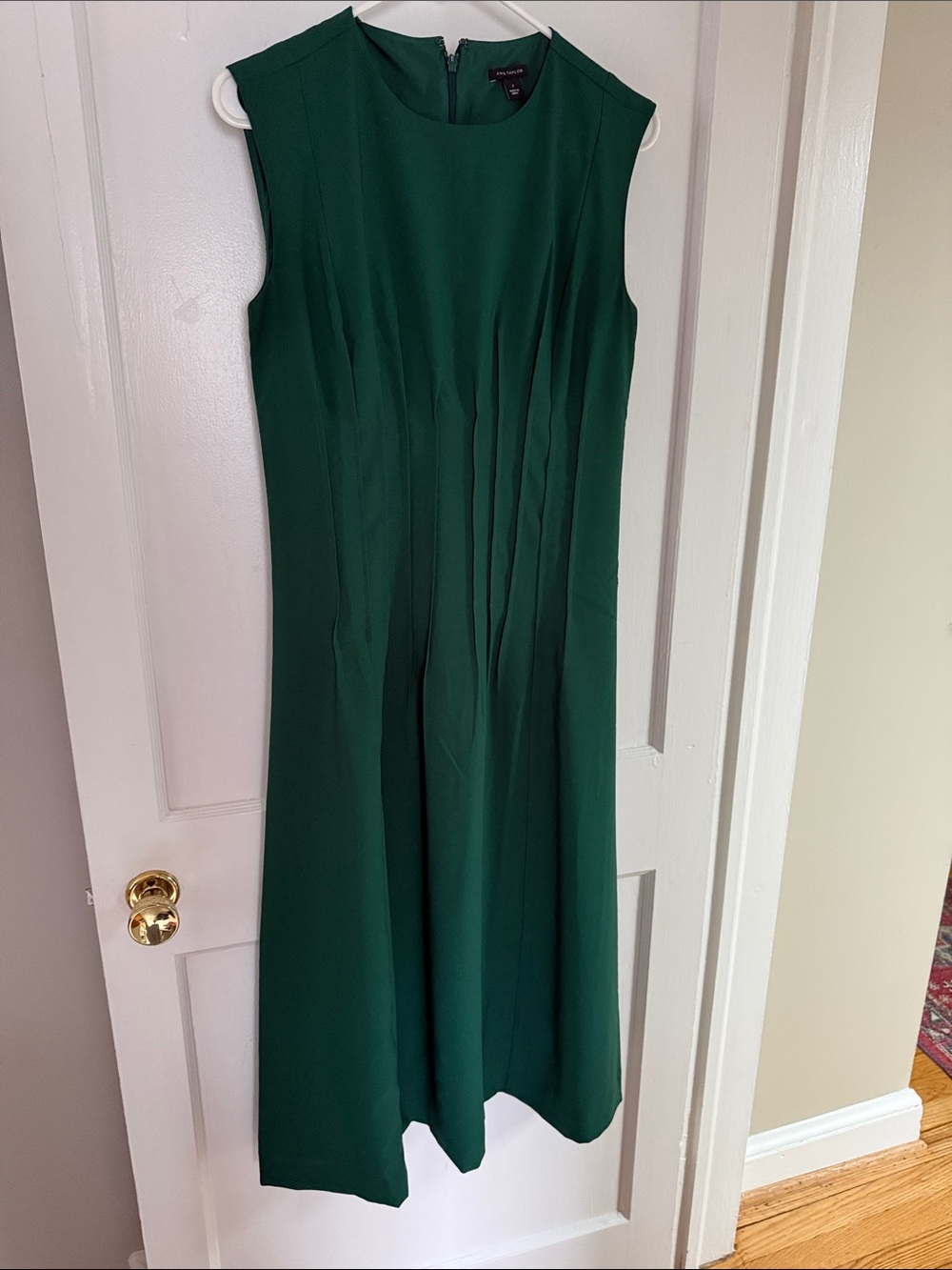 Ann Taylor Emerald Green Sleeveless Pleated Maxi Dress